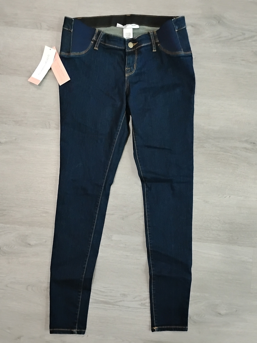 Liz Lange for Target Skinny Maternity Jeans. Size XS. Waist - 30 Inches.NWT!